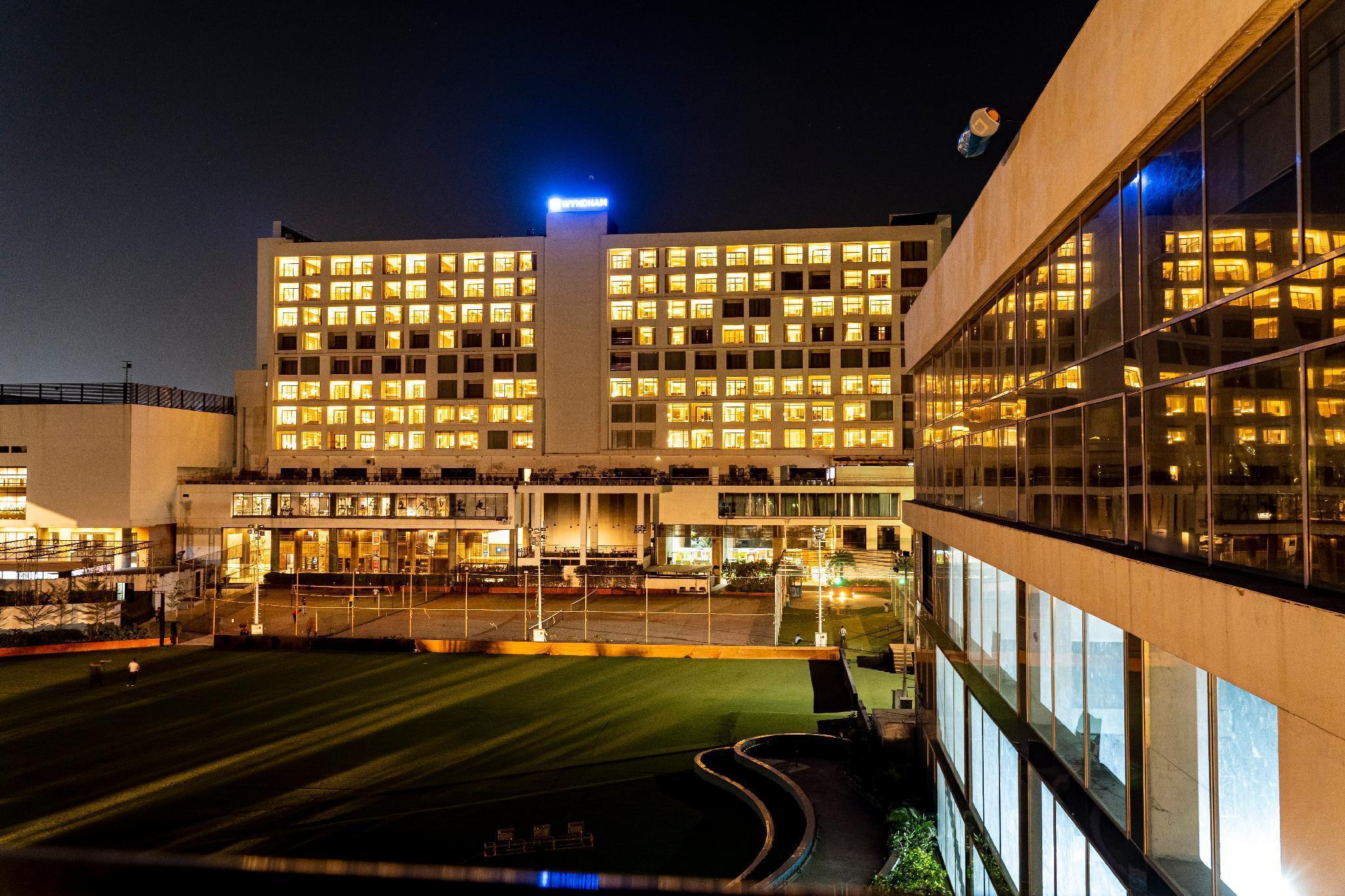 Hotel Wyndham Ahmedabad Shela Exterior foto
