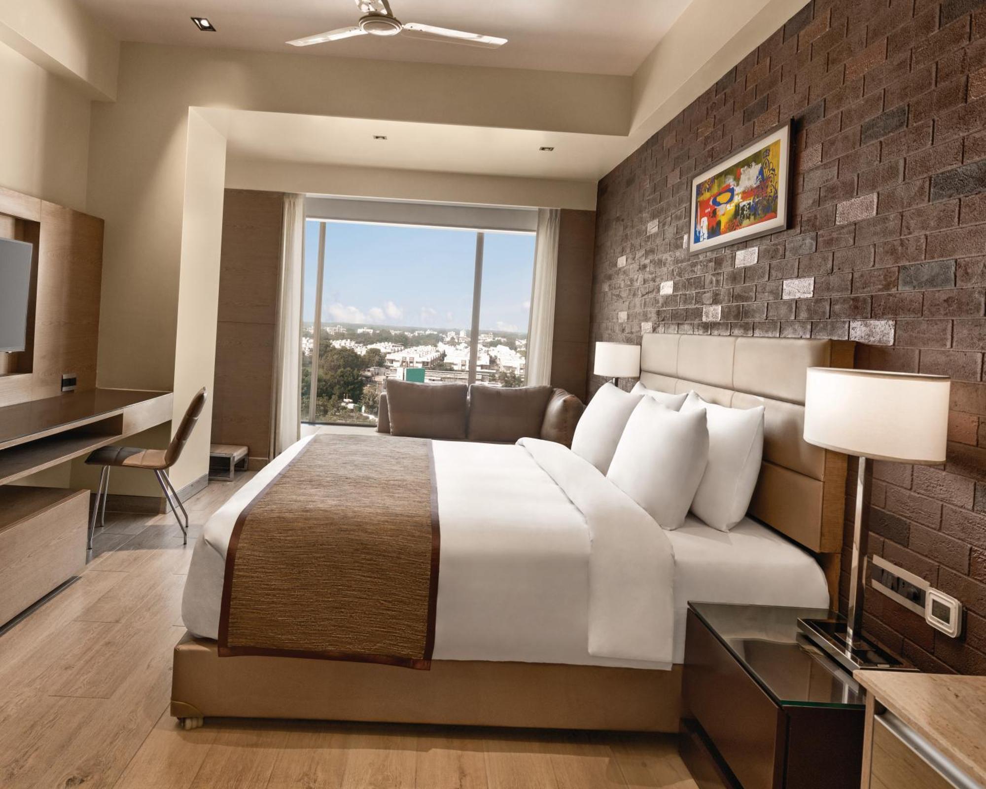 Hotel Wyndham Ahmedabad Shela Exterior foto